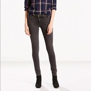Levi’s 711 Skinny Jeans